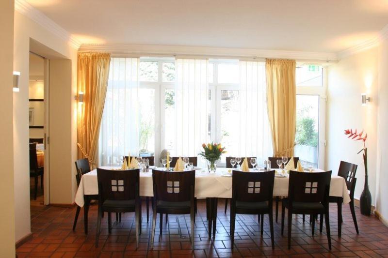 Hotel Restaurant Rothkopf ออยส์เคียร์เชิน ภายนอก รูปภาพ