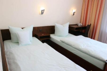 Hotel Restaurant Rothkopf ออยส์เคียร์เชิน ห้อง รูปภาพ