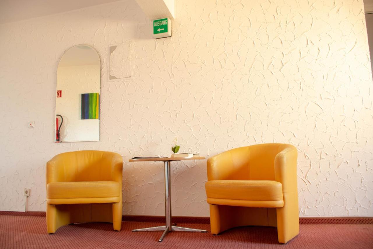 Hotel Restaurant Rothkopf ออยส์เคียร์เชิน ภายนอก รูปภาพ