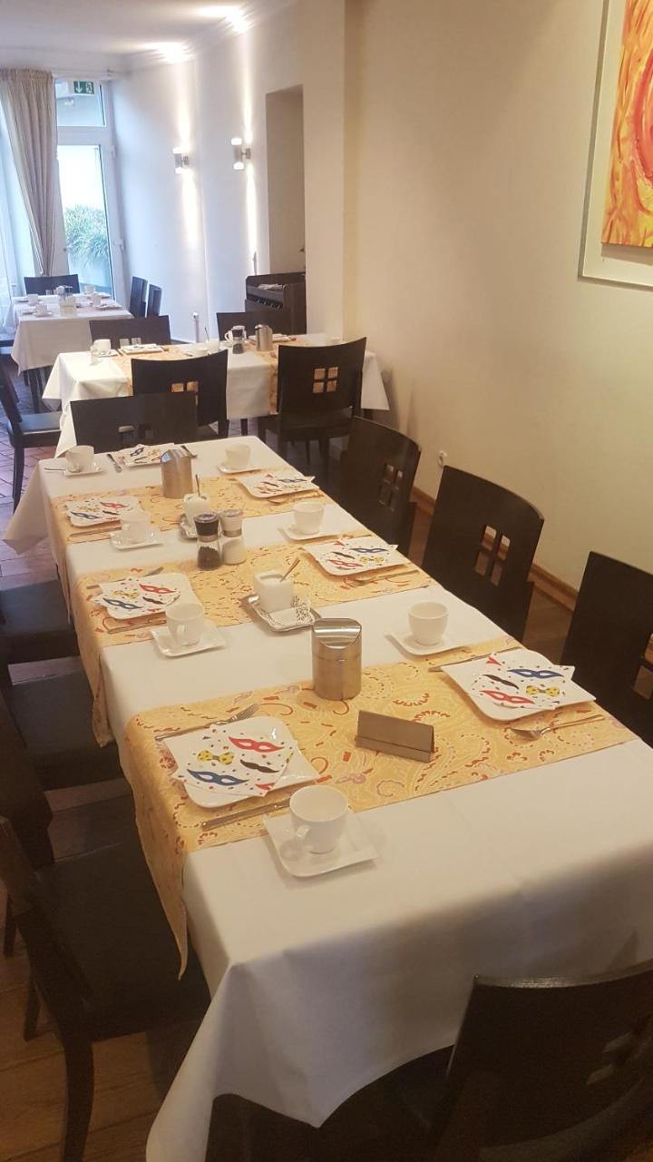 Hotel Restaurant Rothkopf ออยส์เคียร์เชิน ภายนอก รูปภาพ